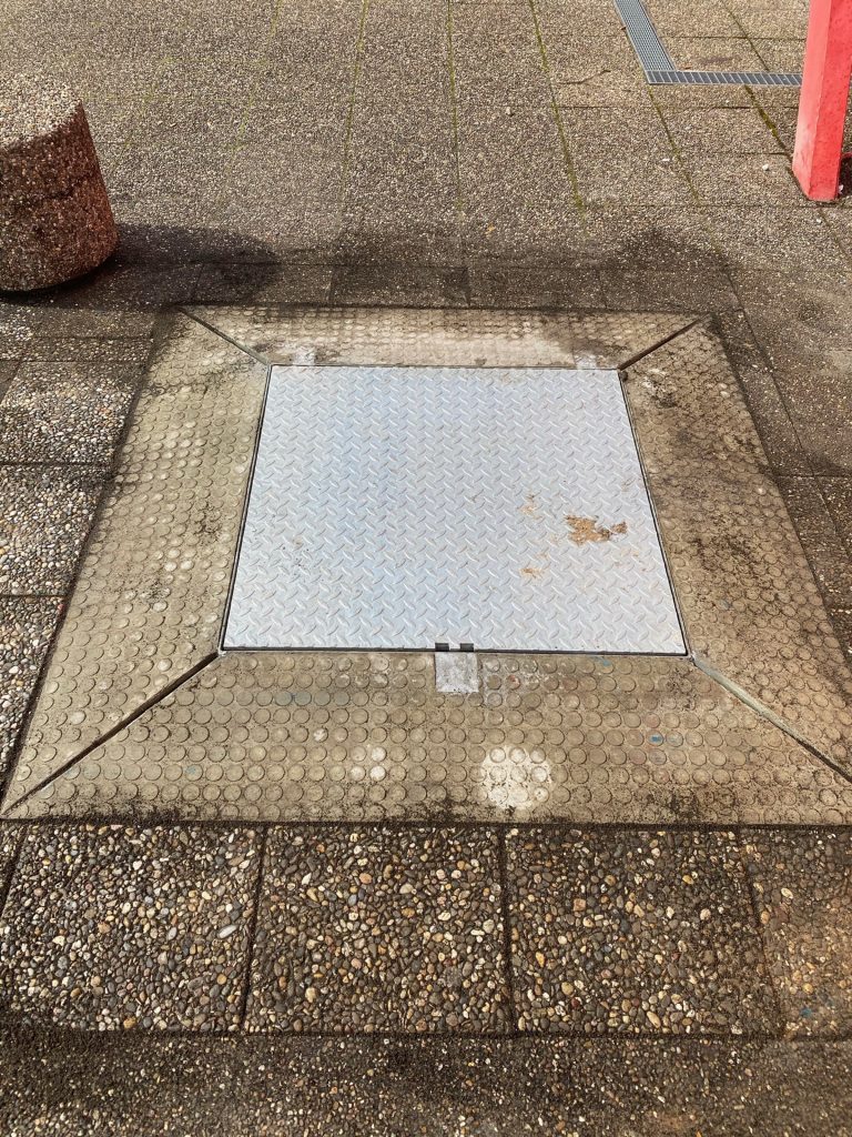 Geschlossener Domschacht
